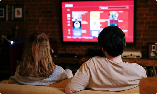 Valentine’s Night at Home: How a Projector and Soundbar Transform an Ordinary Living Room